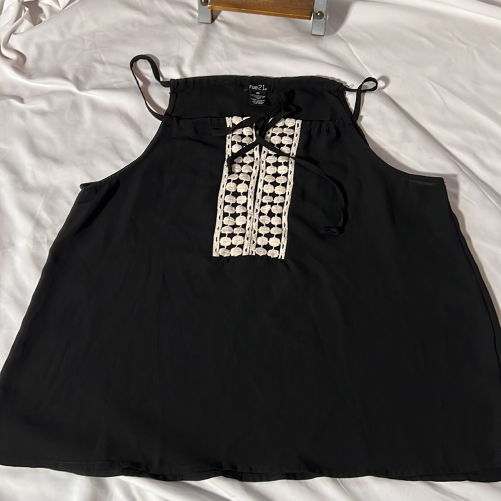 Rue21 Tank Top with Embroidery Detail, size XS - Picture 13 of 16